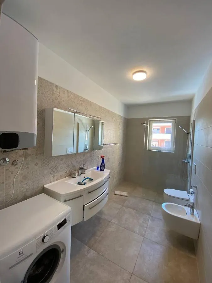 Omega Apartments Premantura