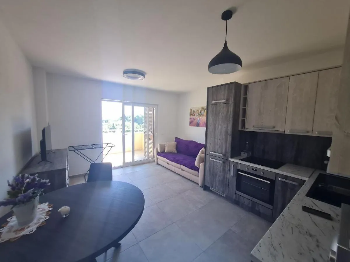 Omega Apartments Premantura